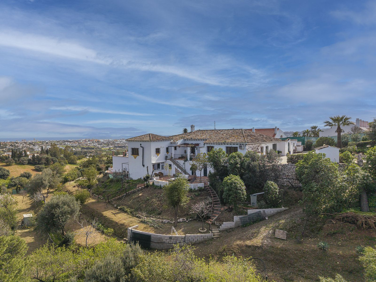 Se vende Villa - Chalet de 3 dormitorios en Costa Del Sol, Málaga, España
