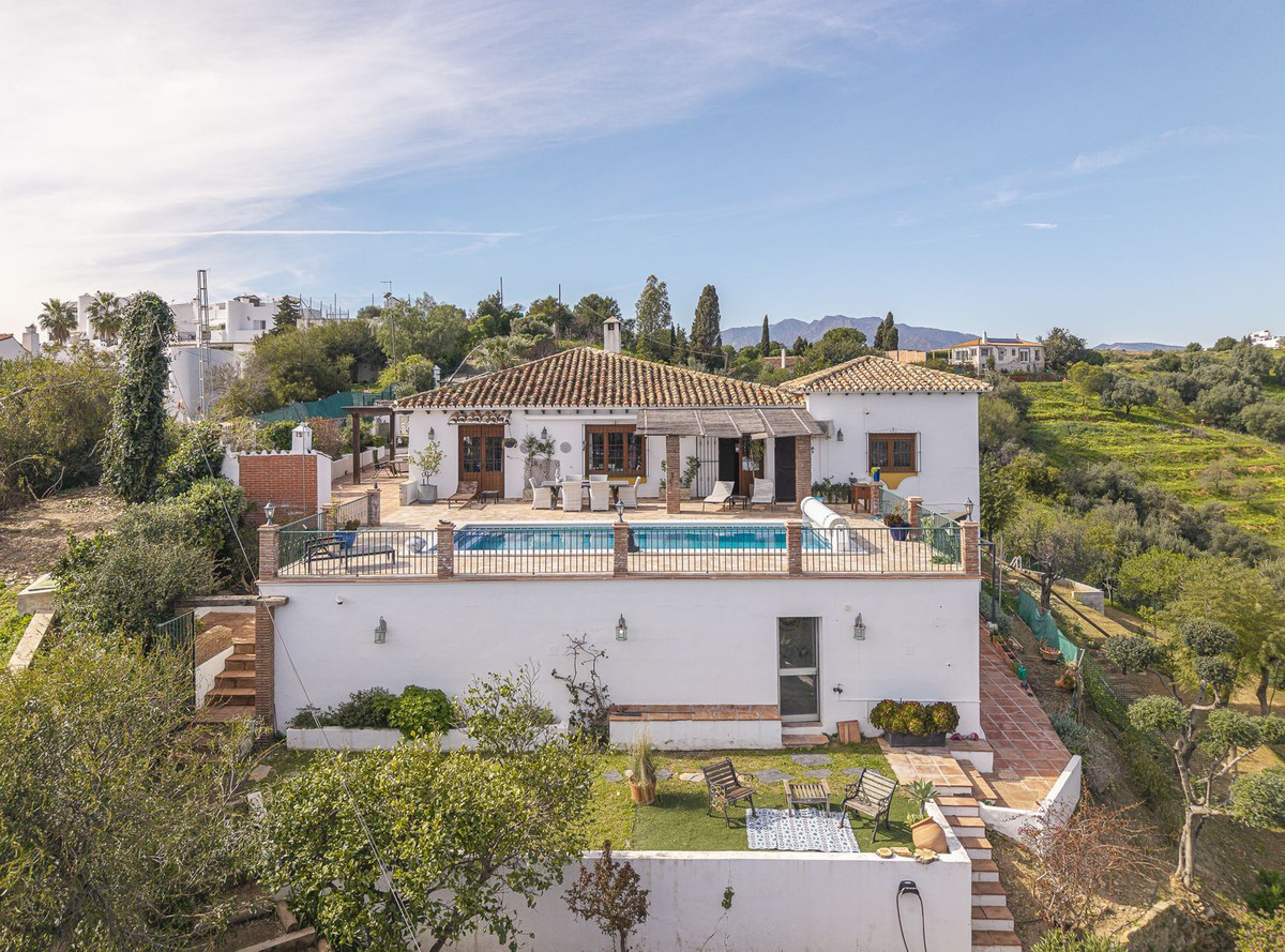 Se vende Villa - Chalet de 3 dormitorios en Costa Del Sol, Málaga, España