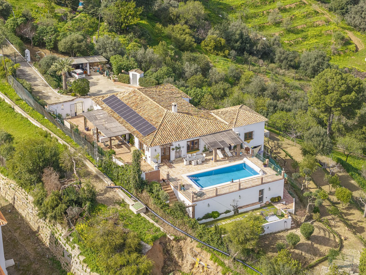 Se vende Villa - Chalet de 3 dormitorios en Costa Del Sol, Málaga, España