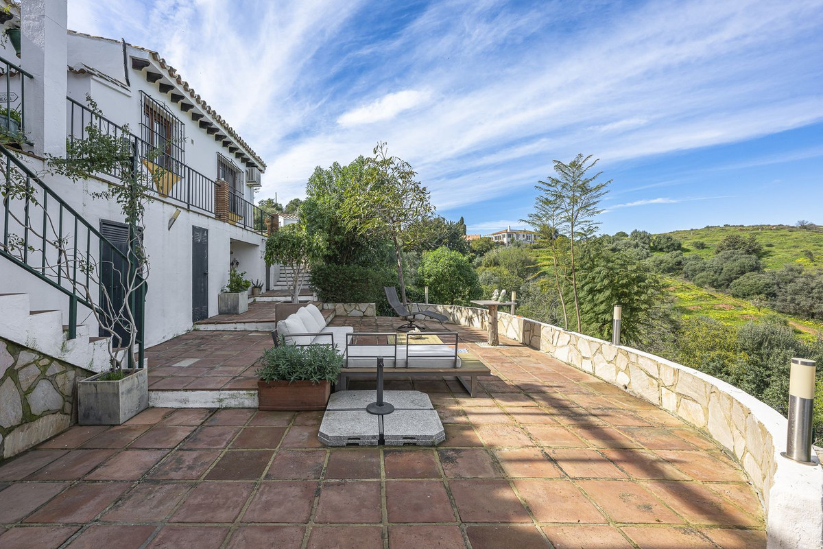 Se vende Villa - Chalet de 3 dormitorios en Costa Del Sol, Málaga, España