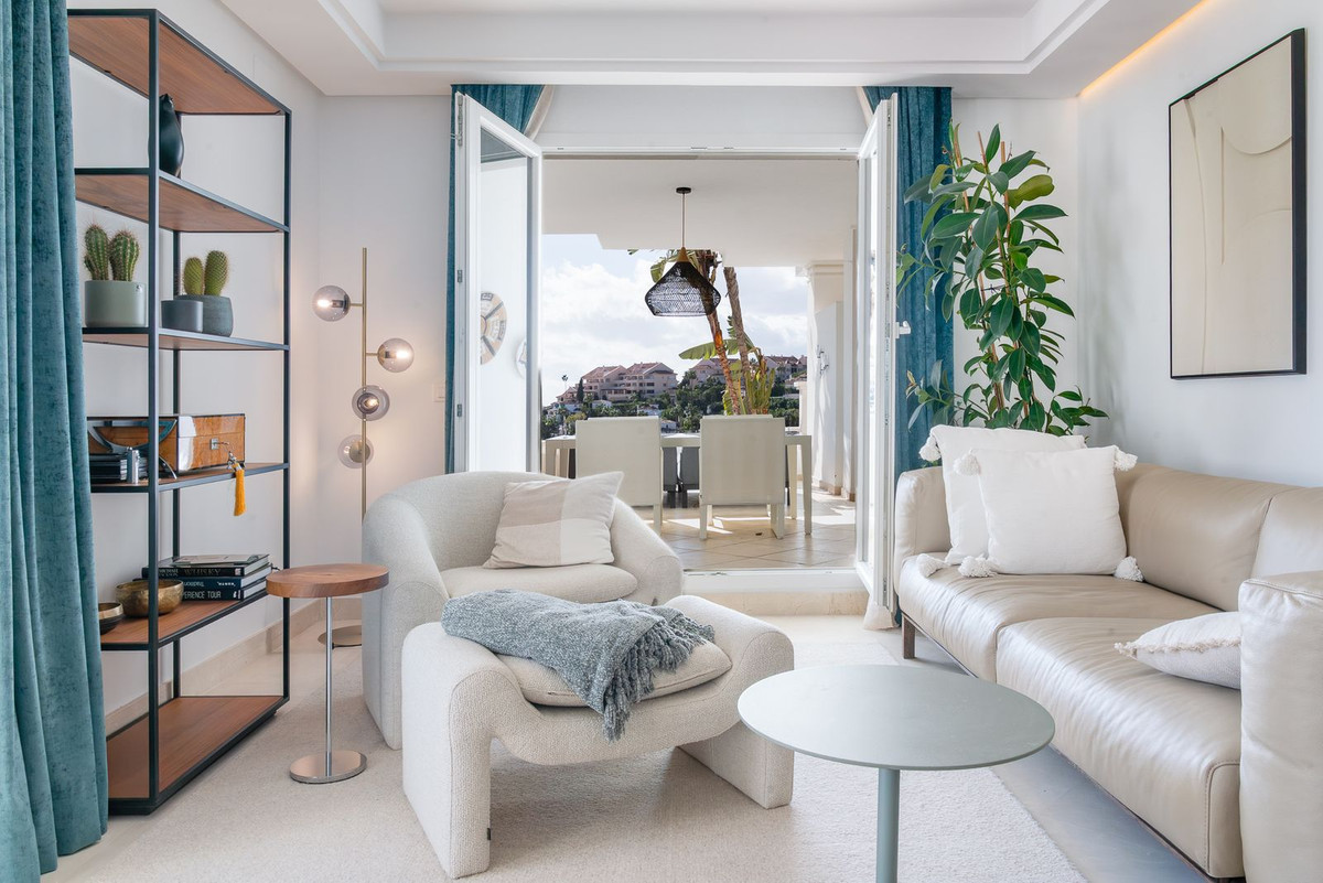 2 Bed Apartment for sale in Nueva Andalucía Costa Del Sol, Málaga, Spain