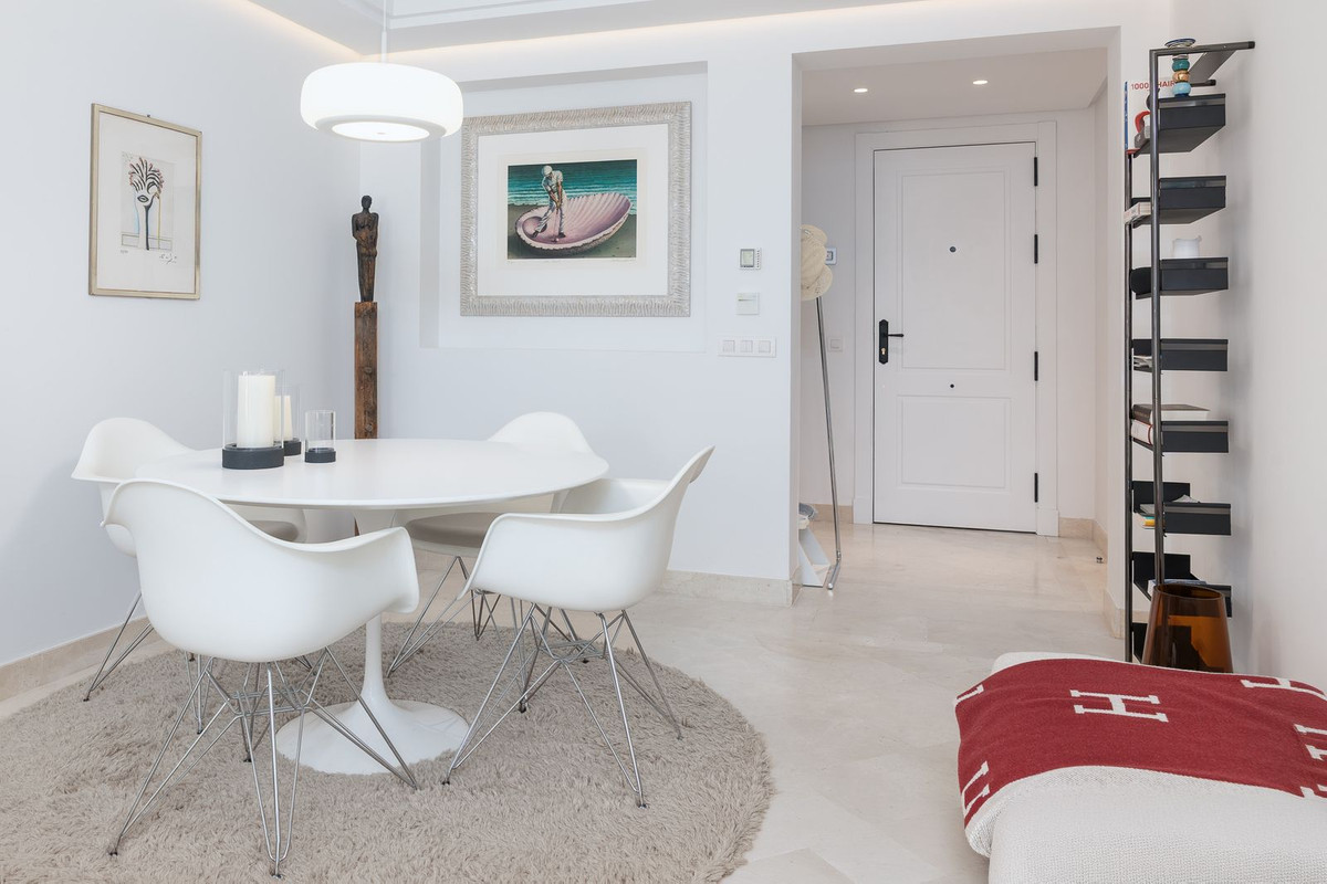 2 Bed Apartment for sale in Nueva Andalucía Costa Del Sol, Málaga, Spain