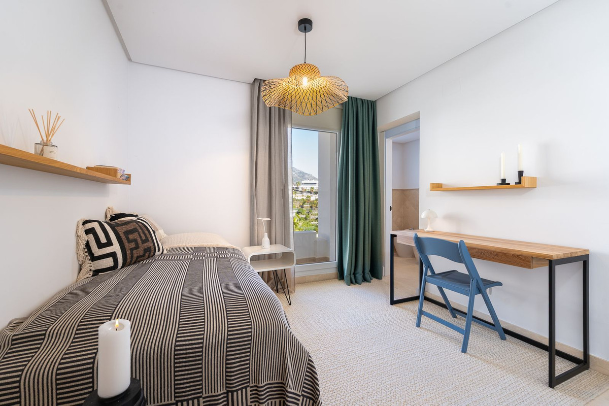 2 Bed Apartment for sale in Nueva Andalucía Costa Del Sol, Málaga, Spain