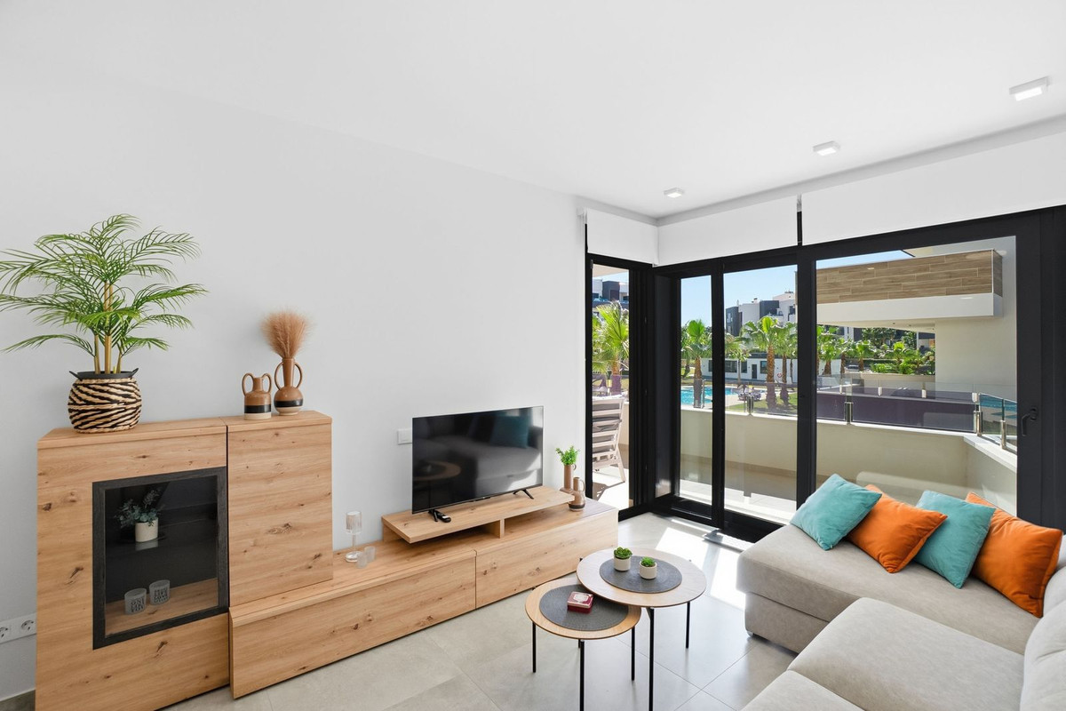 Se vende Apartamento Planta Media de 2 dormitorios en Costa Blanca, Alicante, España