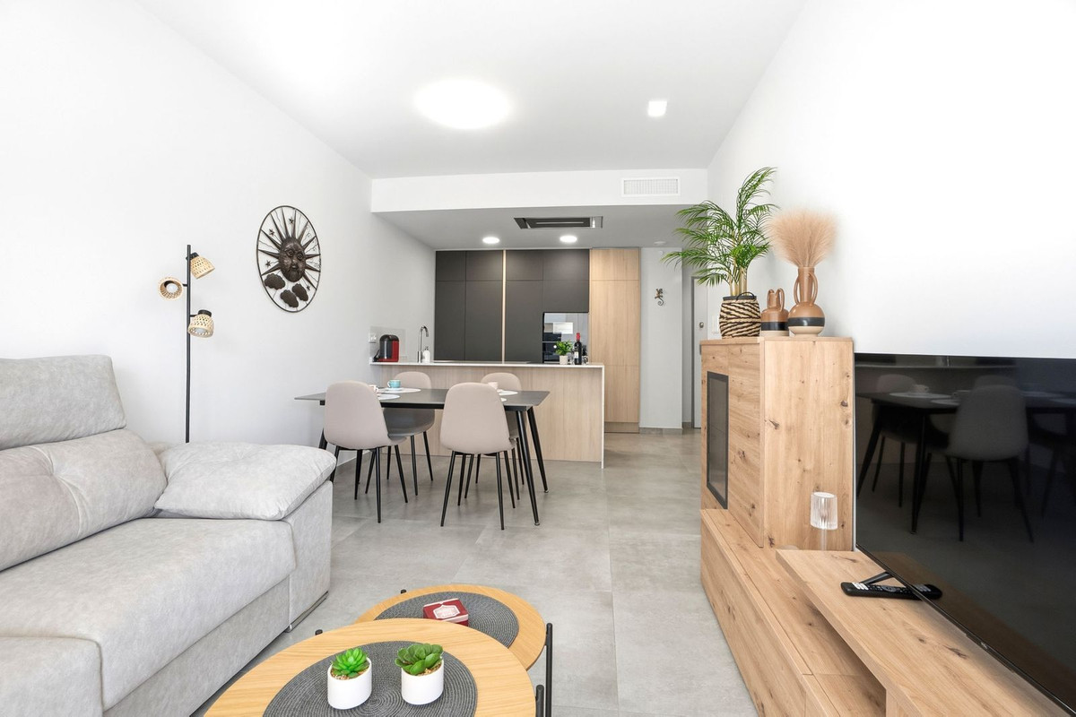 Se vende Apartamento Planta Media de 2 dormitorios en Costa Blanca, Alicante, España