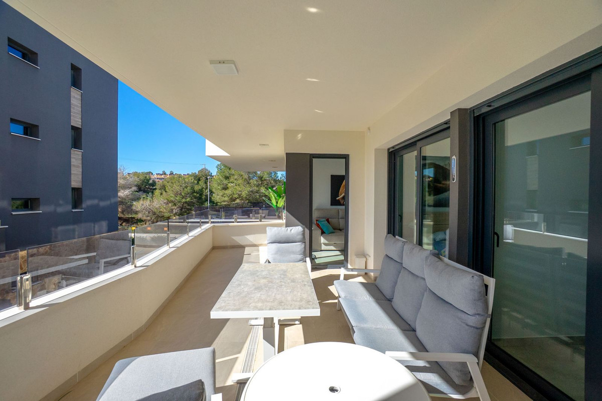 Se vende Apartamento Planta Media de 2 dormitorios en Costa Blanca, Alicante, España