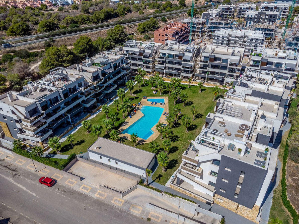 Se vende Apartamento Planta Media de 2 dormitorios en Costa Blanca, Alicante, España