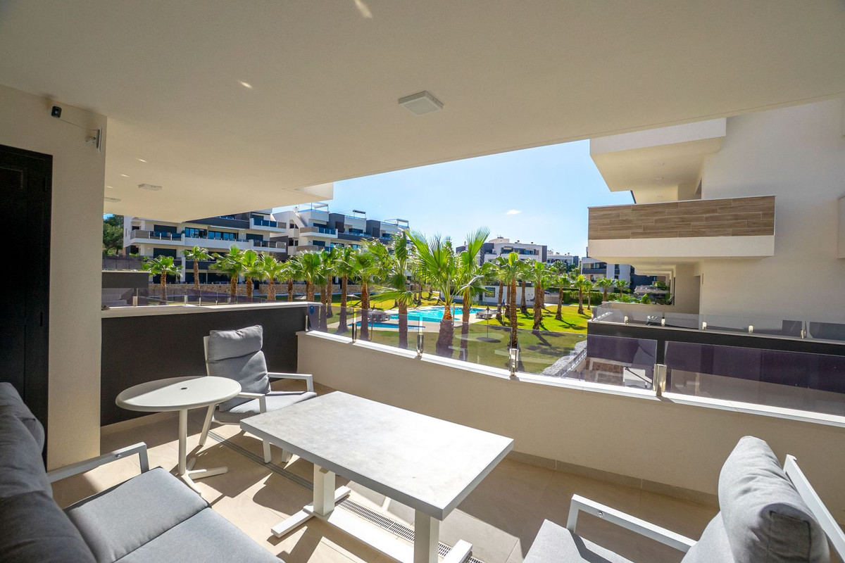 Se vende Apartamento Planta Media de 2 dormitorios en Costa Blanca, Alicante, España