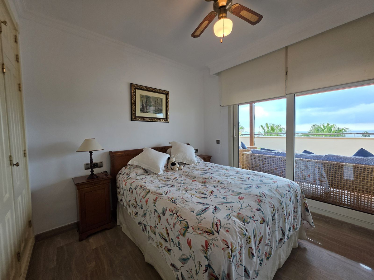 4 Bed Apartment for sale in Sierra Blanca Costa Del Sol, Málaga, Spain