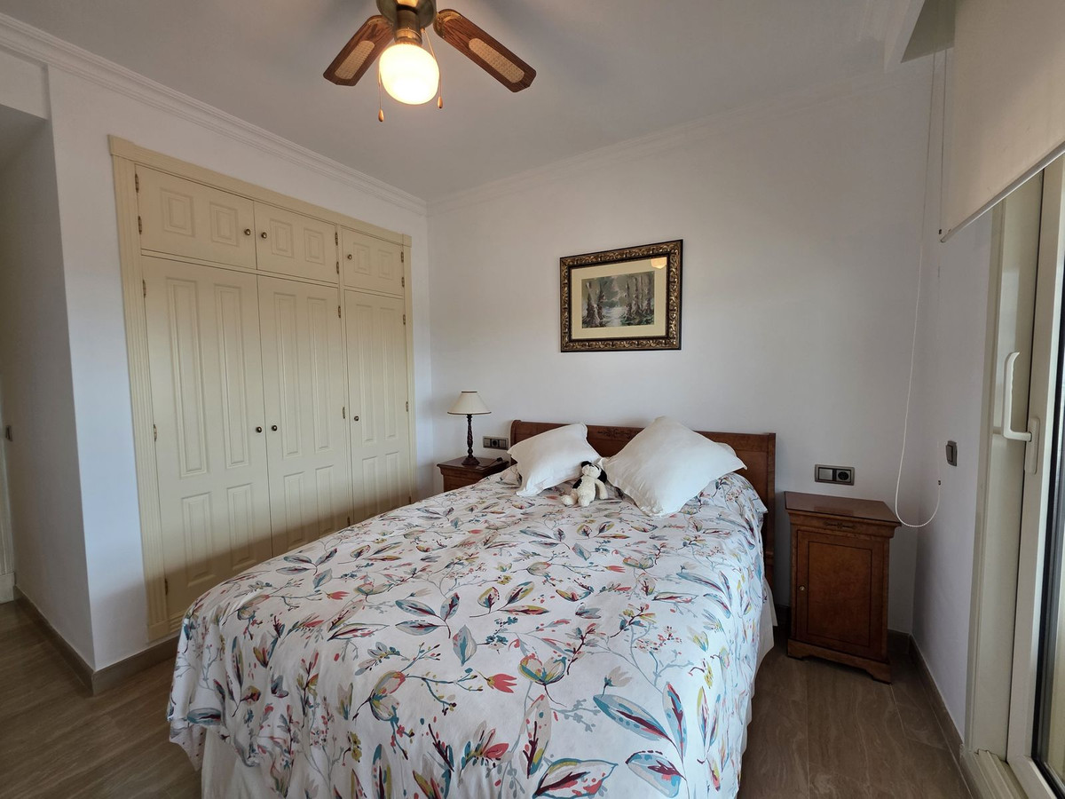 4 Bed Apartment for sale in Sierra Blanca Costa Del Sol, Málaga, Spain