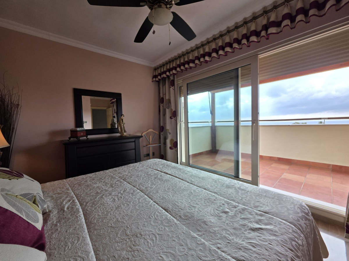 4 Bed Apartment for sale in Sierra Blanca Costa Del Sol, Málaga, Spain