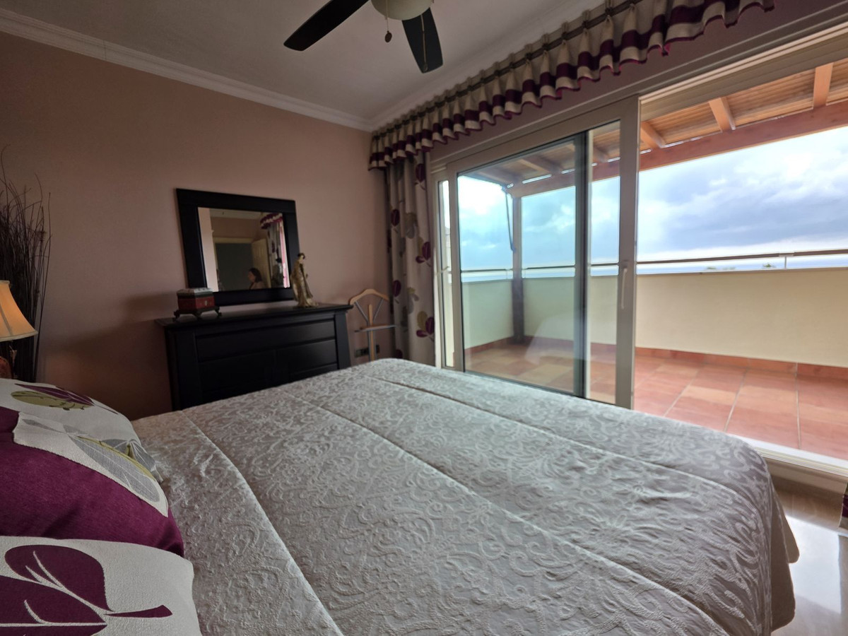 4 Bed Apartment for sale in Sierra Blanca Costa Del Sol, Málaga, Spain