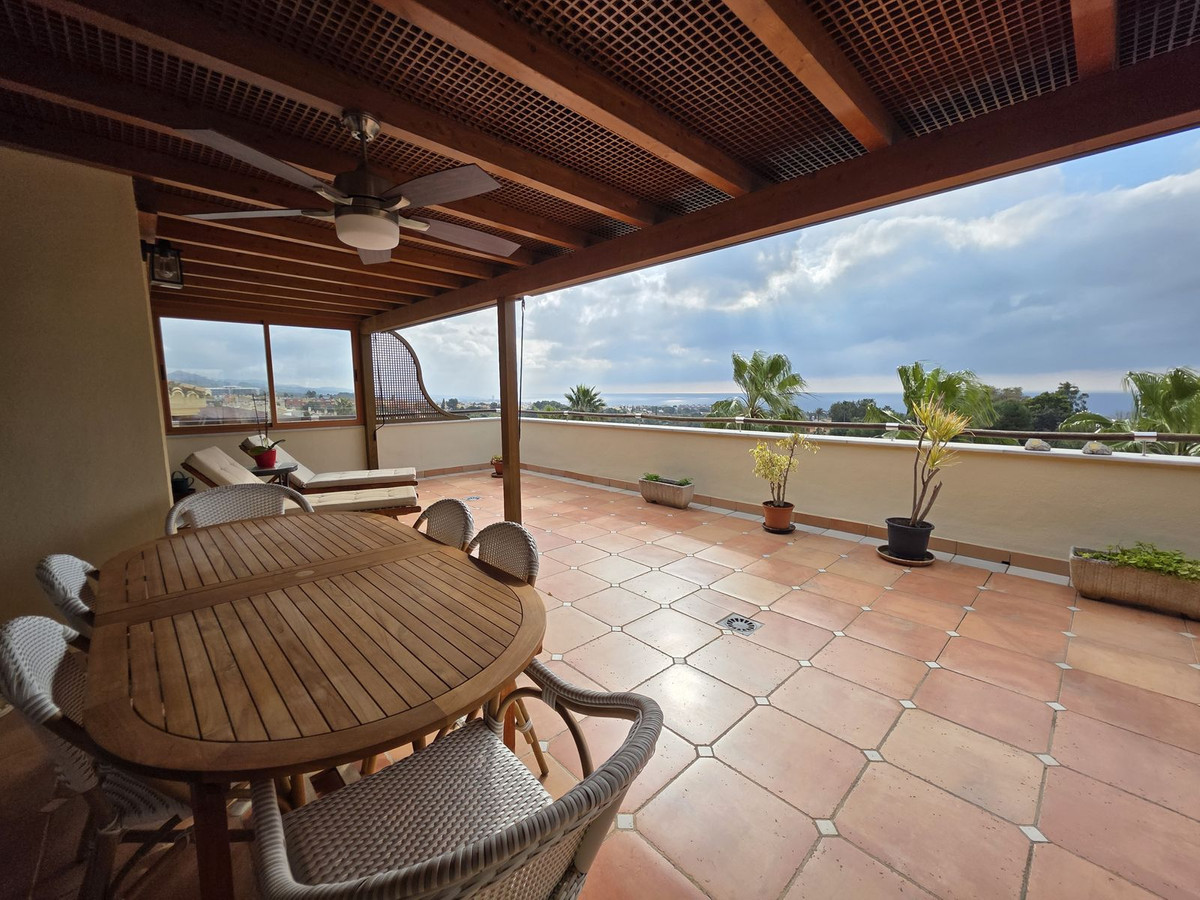 4 Bed Apartment for sale in Sierra Blanca Costa Del Sol, Málaga, Spain