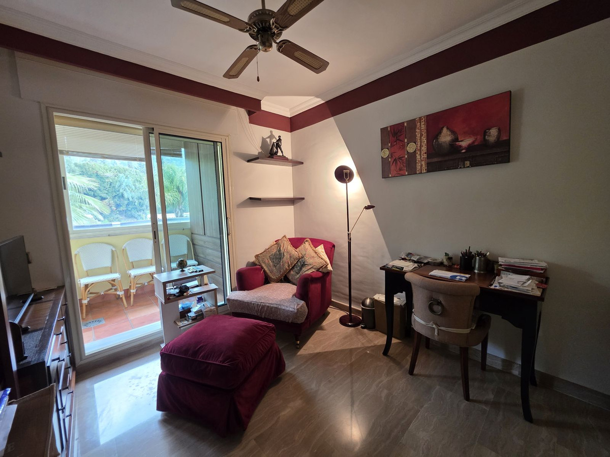 4 Bed Apartment for sale in Sierra Blanca Costa Del Sol, Málaga, Spain