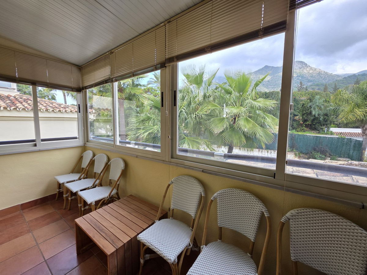 4 Bed Apartment for sale in Sierra Blanca Costa Del Sol, Málaga, Spain