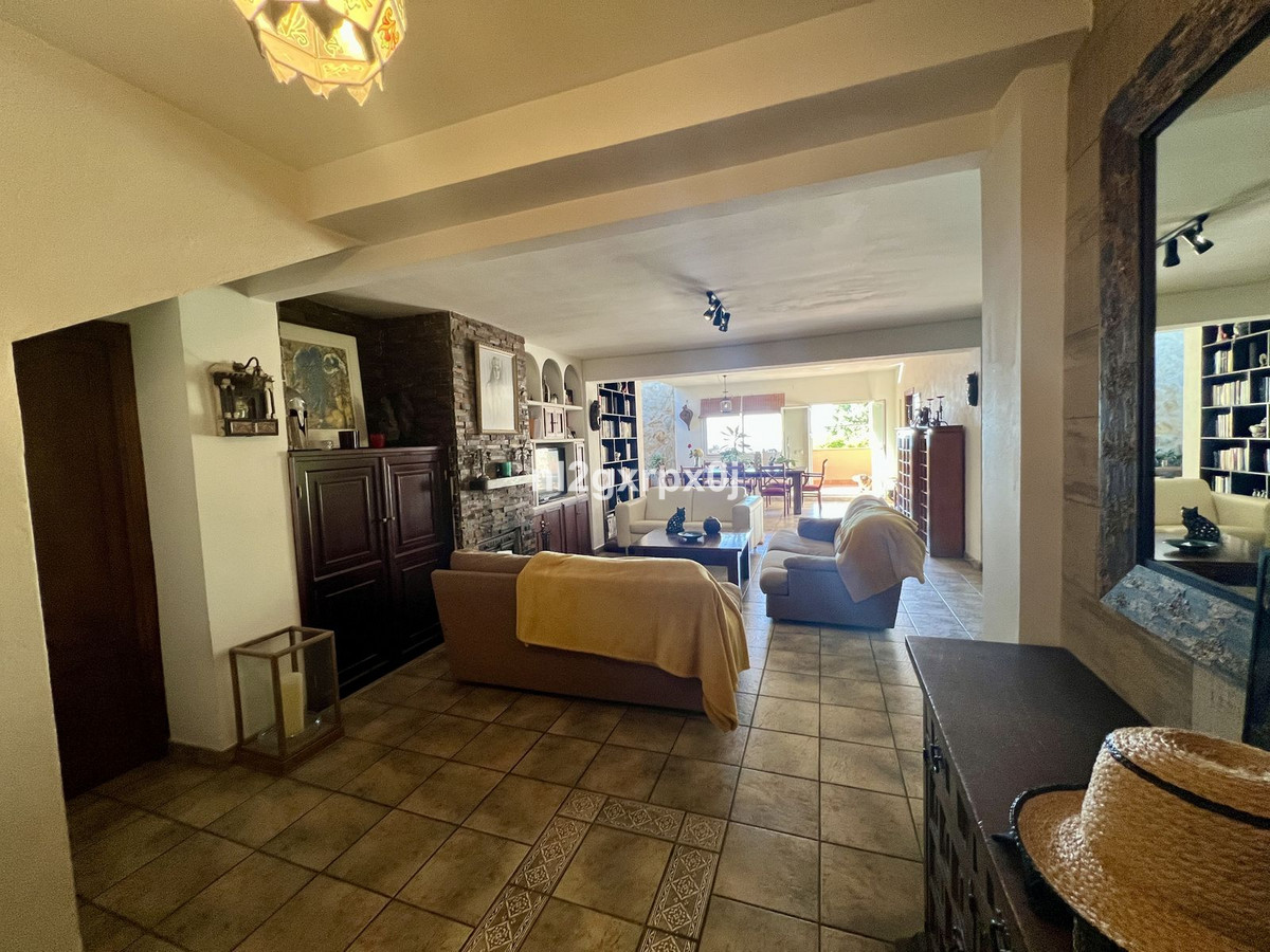Se vende Villa - Chalet de 5 dormitorios en Costa Del Sol, Málaga, España