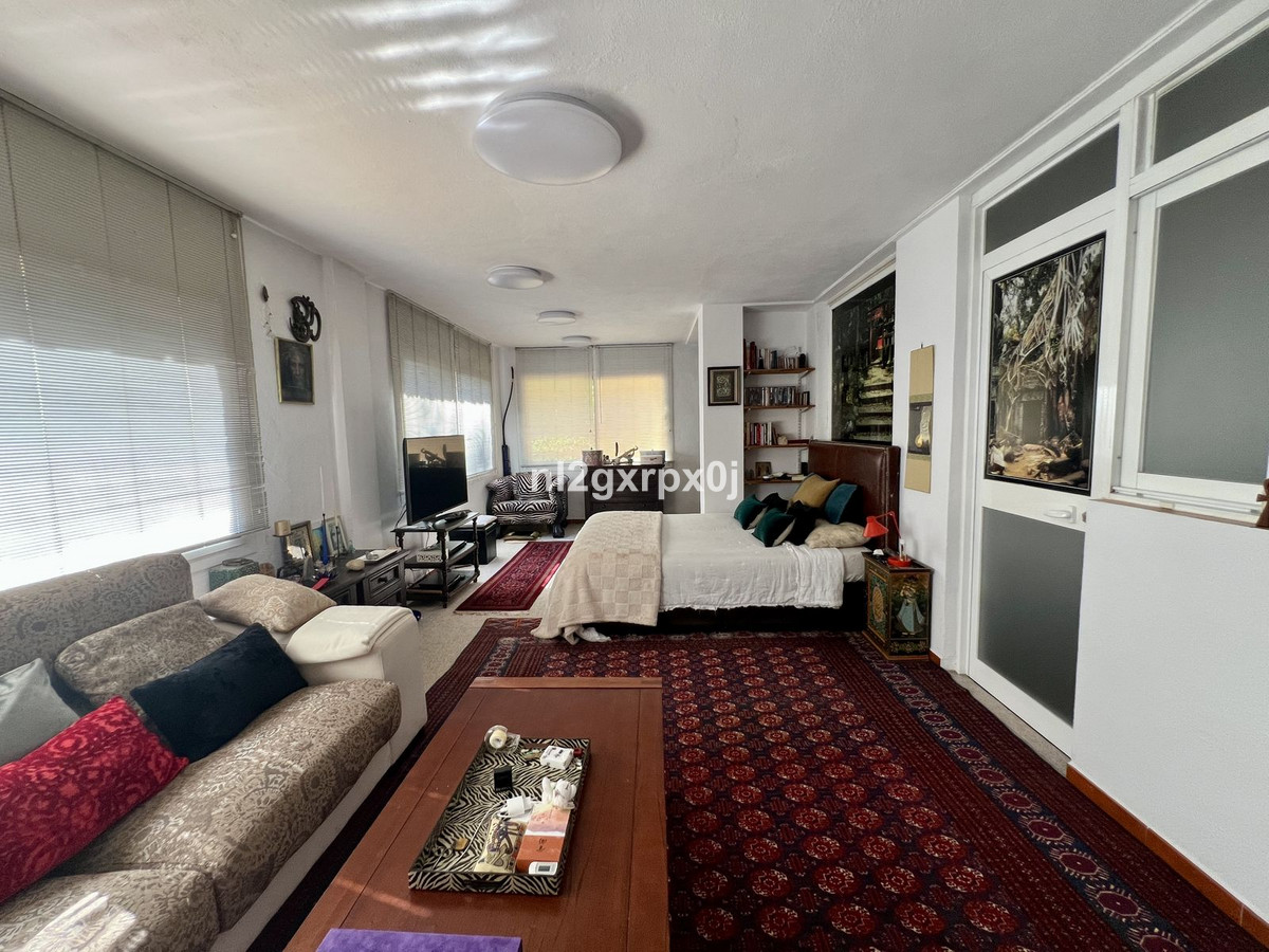 Se vende Villa - Chalet de 5 dormitorios en Costa Del Sol, Málaga, España