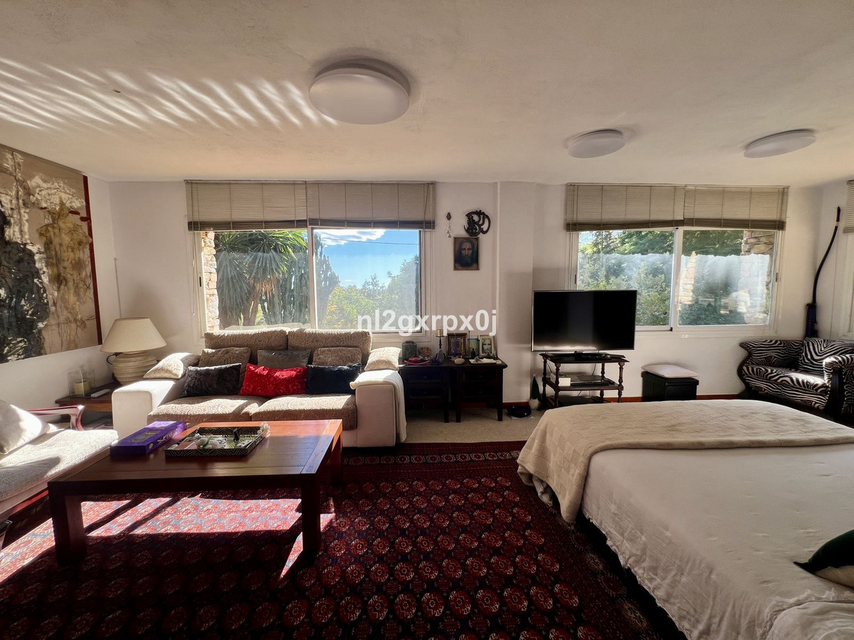 Se vende Villa - Chalet de 5 dormitorios en Costa Del Sol, Málaga, España