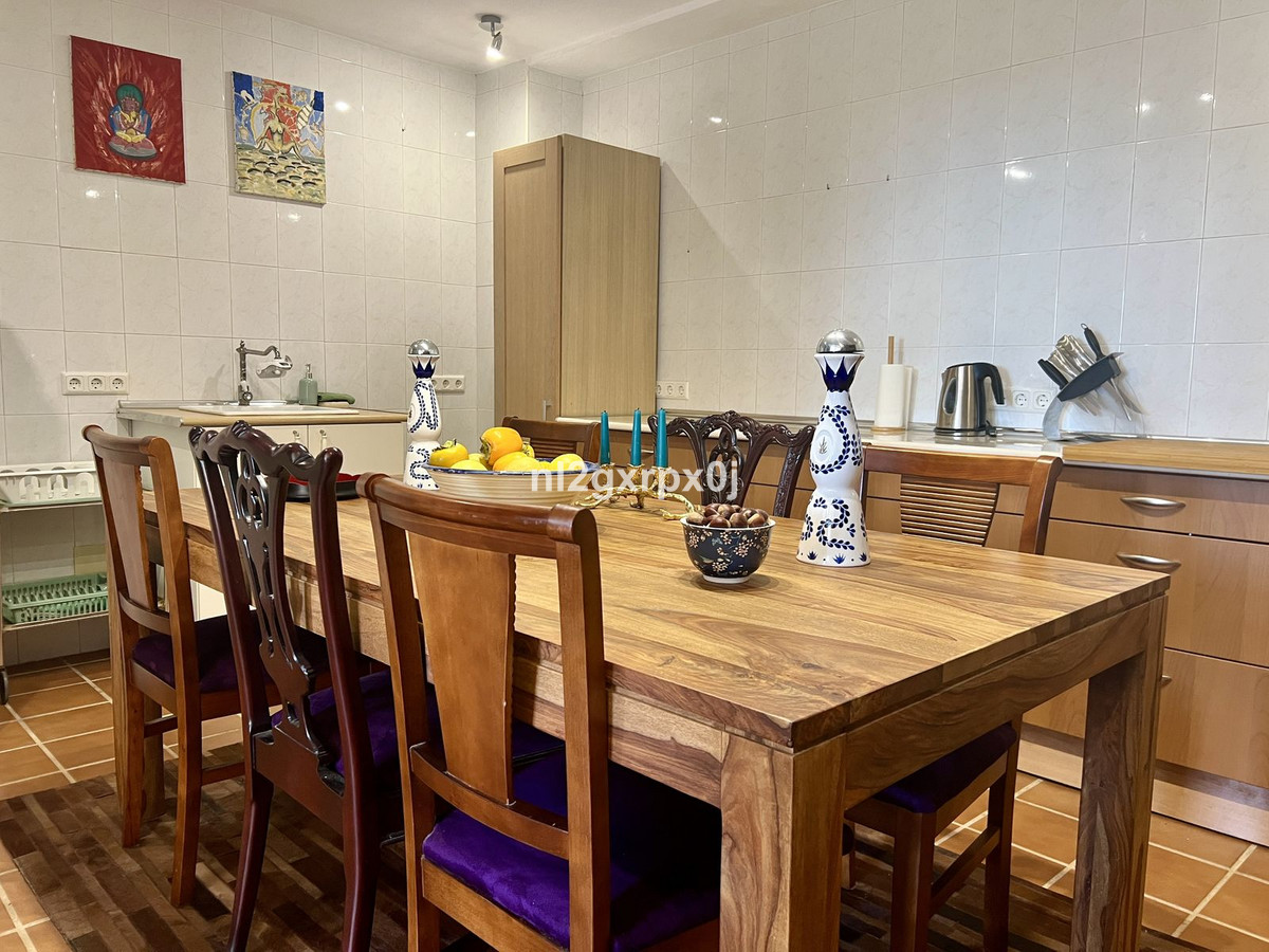 Se vende Villa - Chalet de 5 dormitorios en Costa Del Sol, Málaga, España