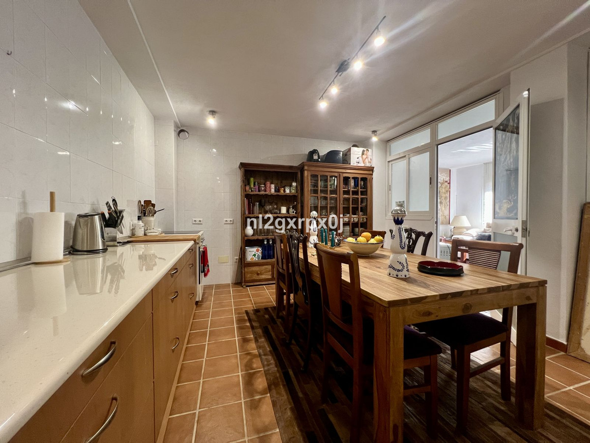Se vende Villa - Chalet de 5 dormitorios en Costa Del Sol, Málaga, España
