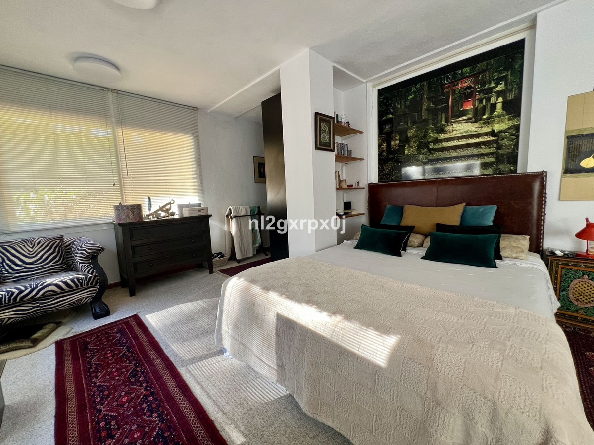 Se vende Villa - Chalet de 5 dormitorios en Costa Del Sol, Málaga, España