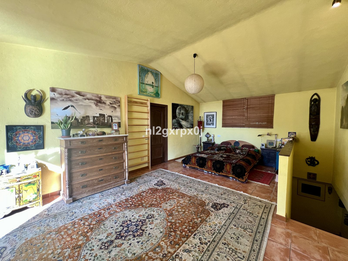 Se vende Villa - Chalet de 5 dormitorios en Costa Del Sol, Málaga, España
