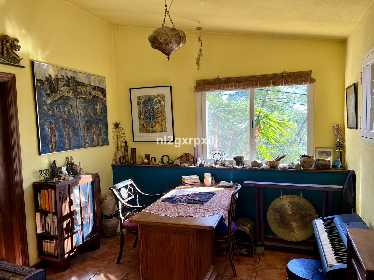 Se vende Villa - Chalet de 5 dormitorios en Costa Del Sol, Málaga, España