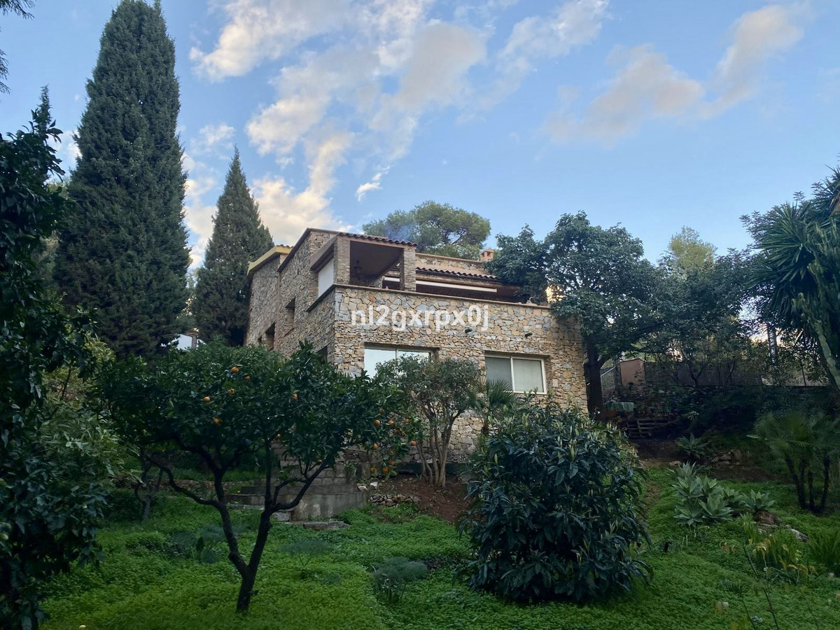 Se vende Villa - Chalet de 5 dormitorios en Costa Del Sol, Málaga, España