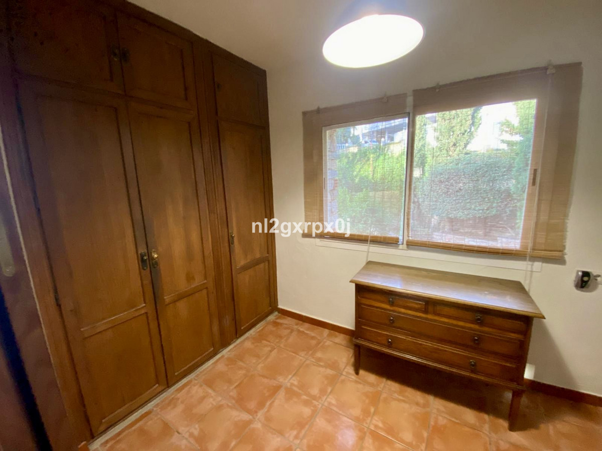 Se vende Villa - Chalet de 5 dormitorios en Costa Del Sol, Málaga, España