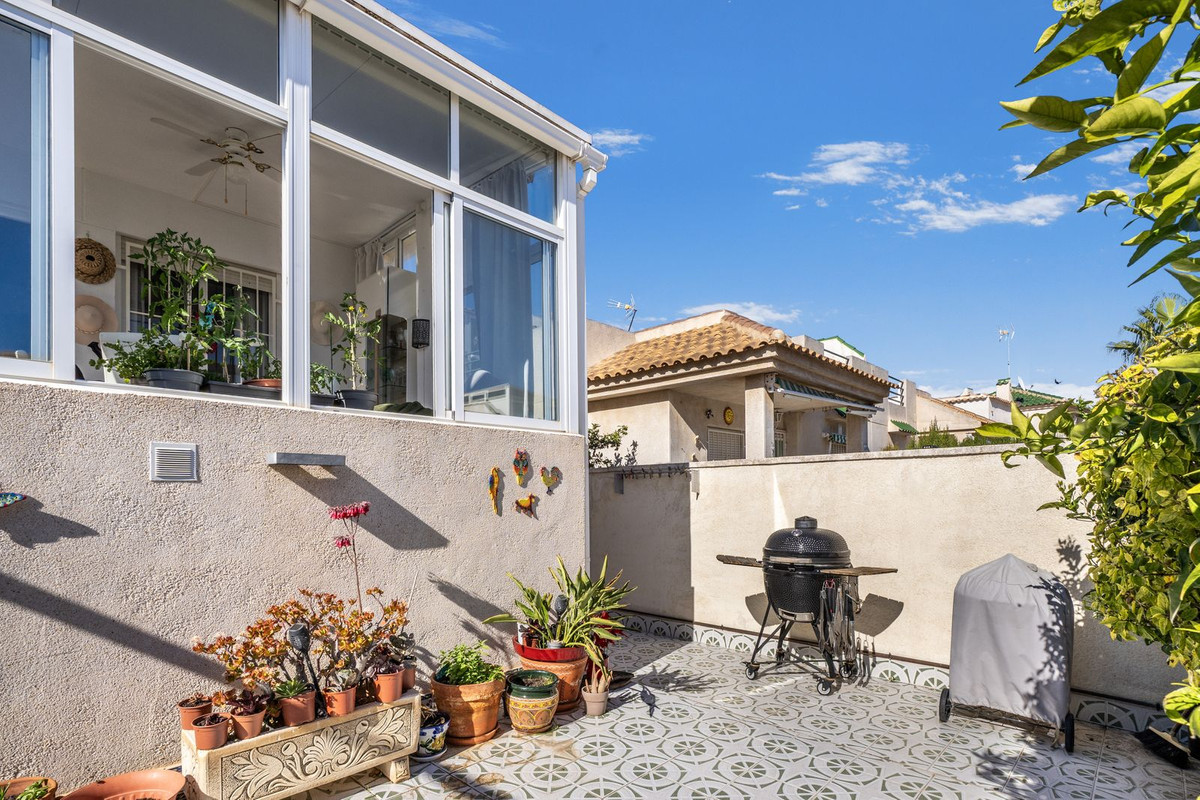 2 Bed Townhouse for sale in Los Altos Costa Blanca, Alicante, Spain