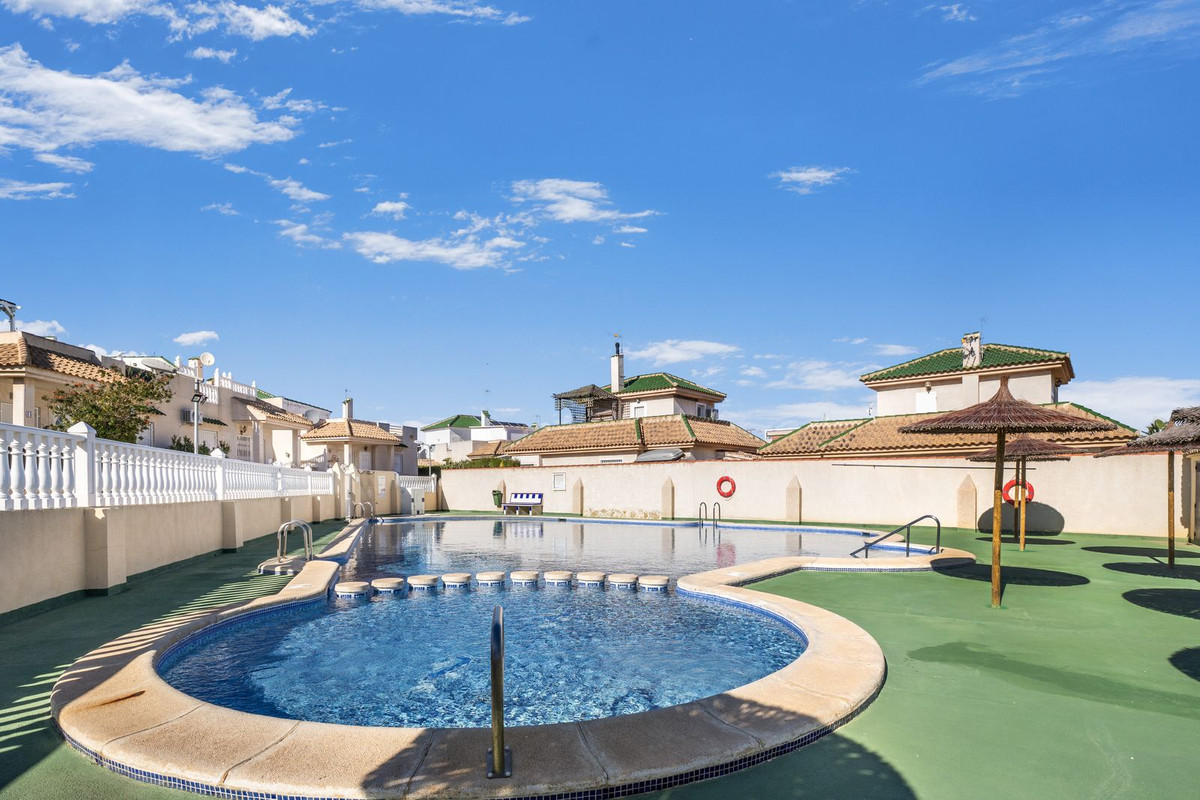 2 Bed Townhouse for sale in Los Altos Costa Blanca, Alicante, Spain