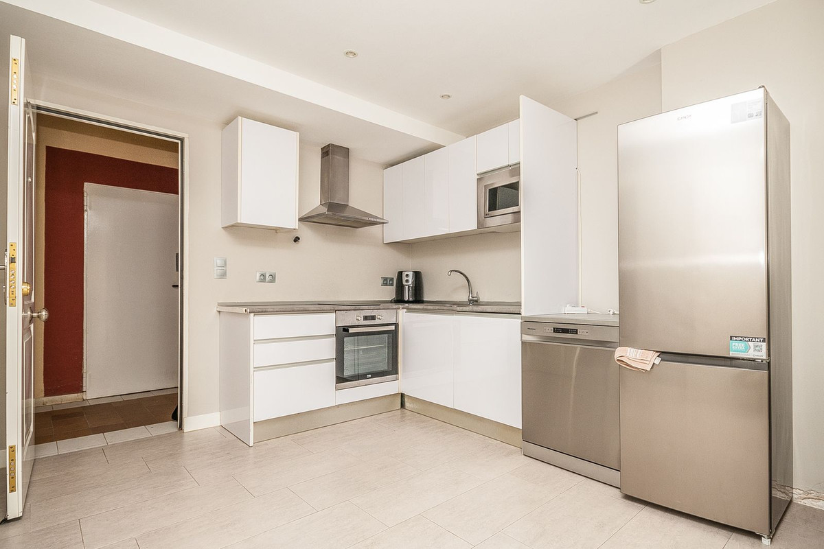 Apartment for sale in Elviria Costa Del Sol, Málaga, Spain