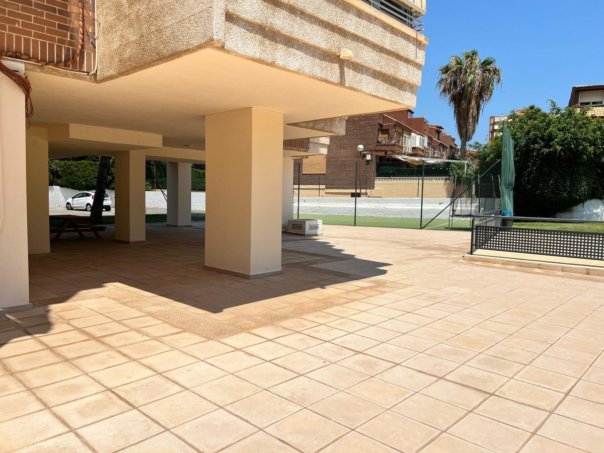 Se vende Apartamento Planta Media de 4 dormitorios en Costa Blanca, Alicante, España