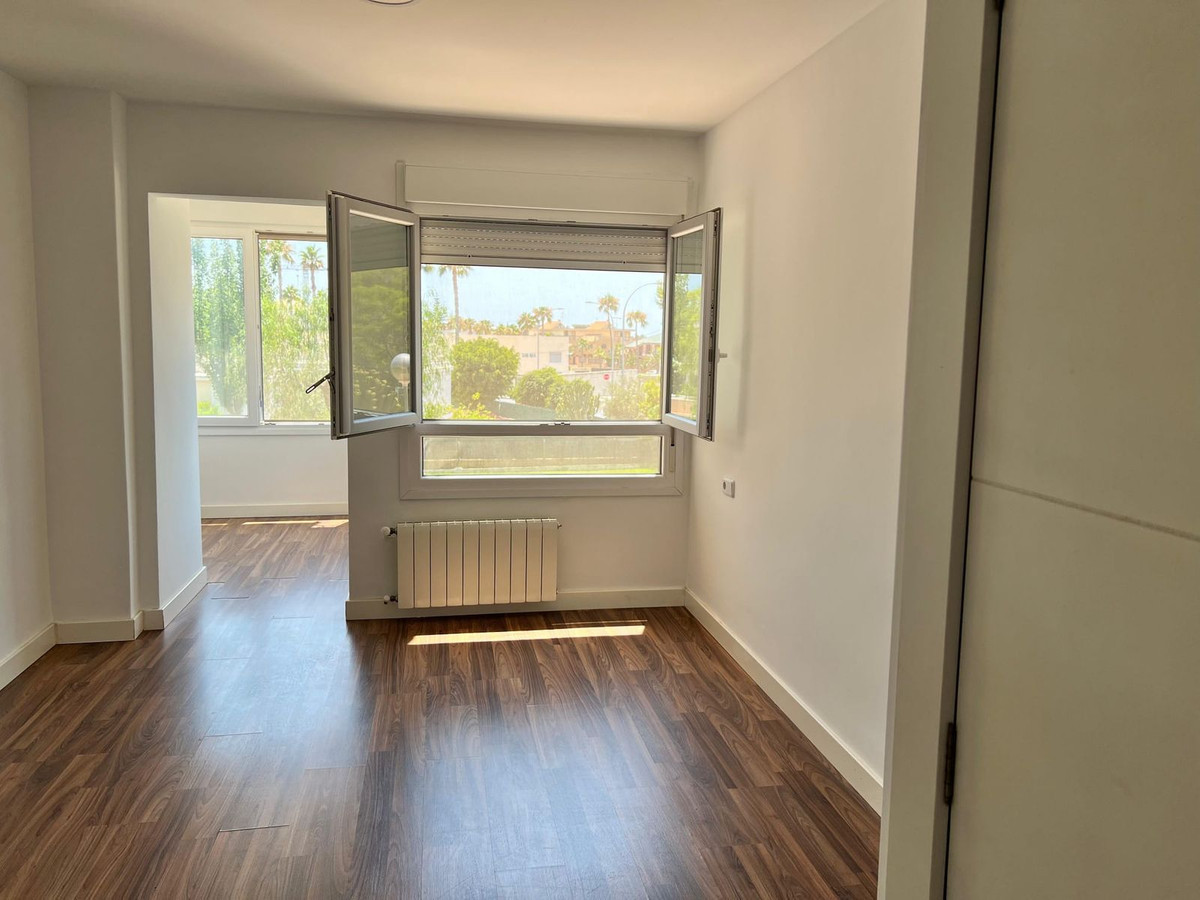 Se vende Apartamento Planta Media de 4 dormitorios en Costa Blanca, Alicante, España