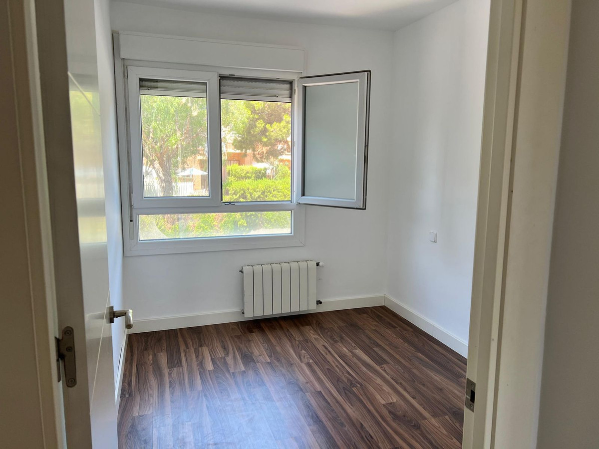 Se vende Apartamento Planta Media de 4 dormitorios en Costa Blanca, Alicante, España