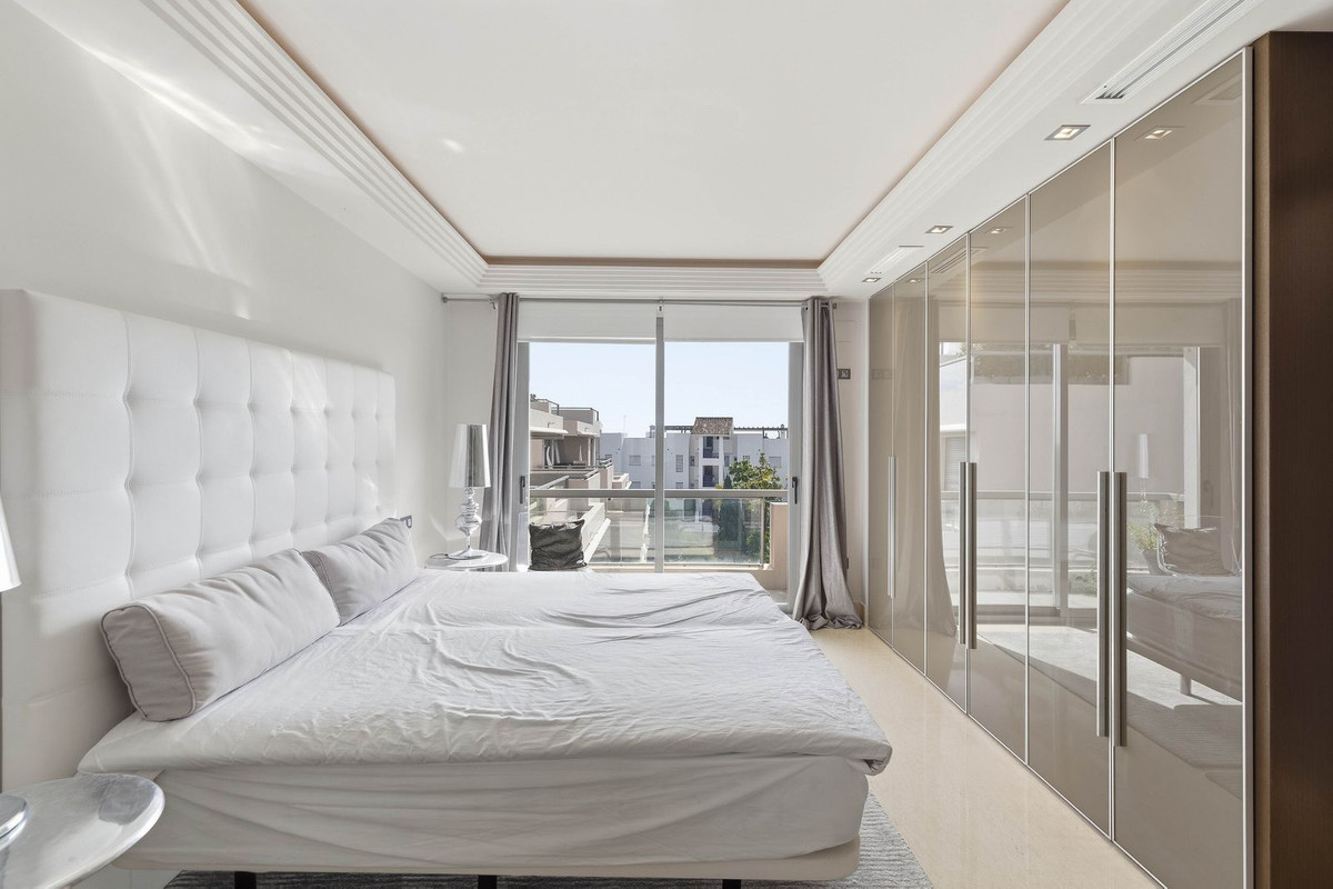 2 Bed Apartment for sale in Los Arqueros Costa Del Sol, Málaga, Spain