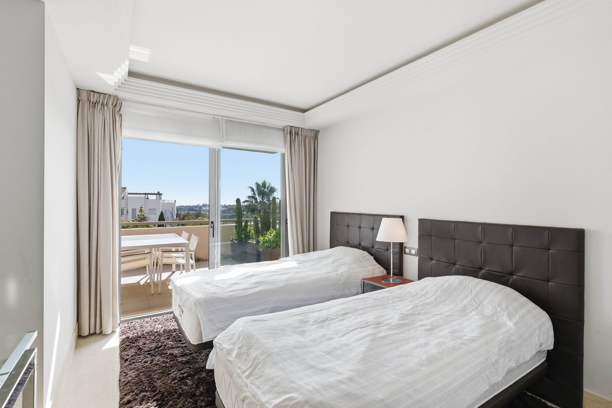 2 Bed Apartment for sale in Los Arqueros Costa Del Sol, Málaga, Spain