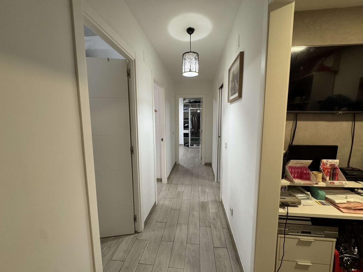 3 Bed Apartment for sale in Marbella Costa Del Sol, Málaga, Spain