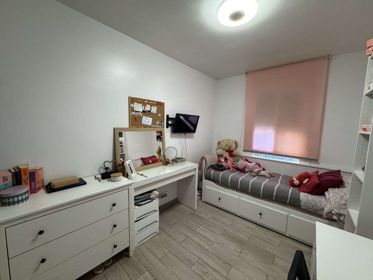3 Bed Apartment for sale in Marbella Costa Del Sol, Málaga, Spain