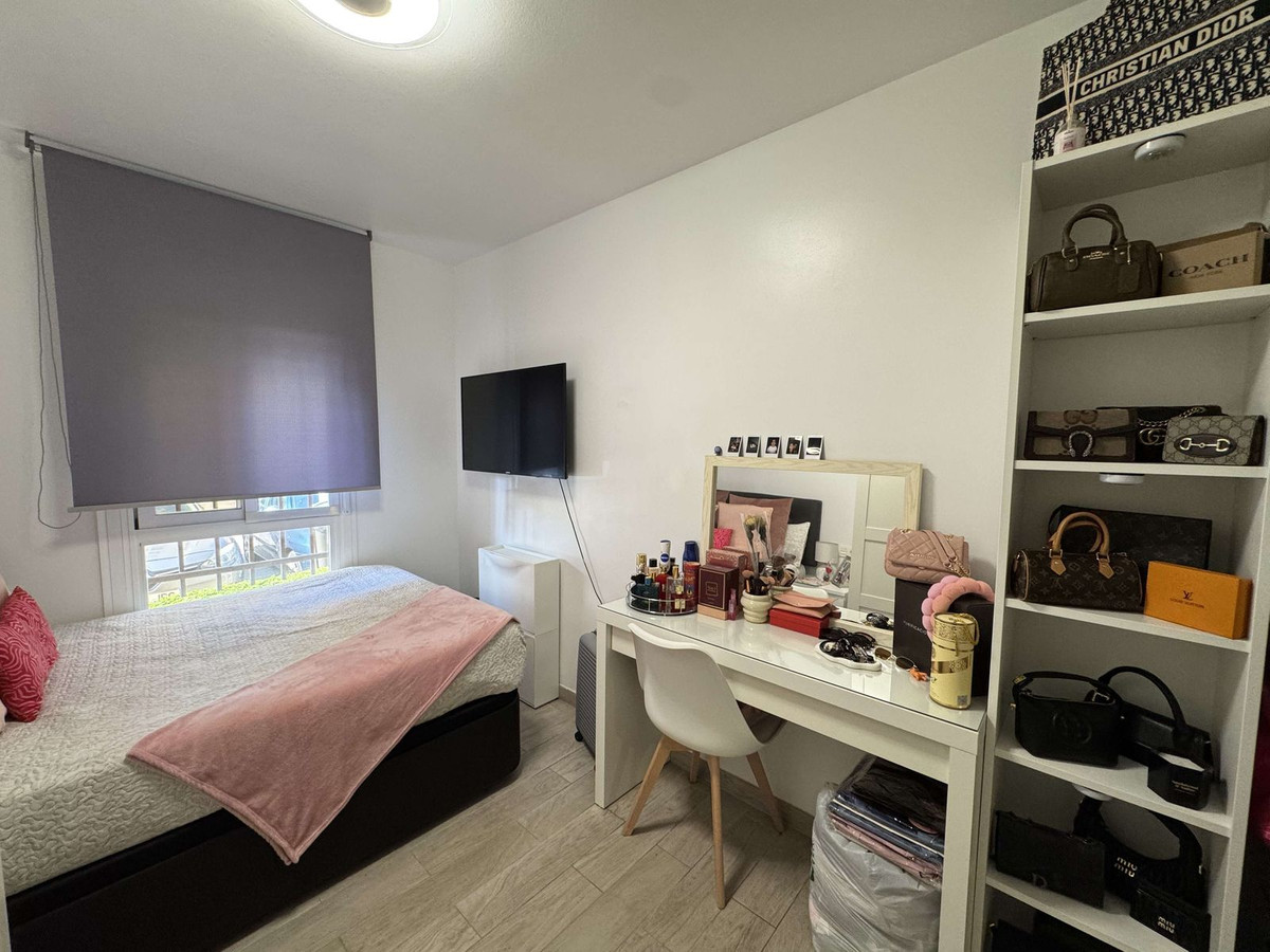 3 Bed Apartment for sale in Marbella Costa Del Sol, Málaga, Spain