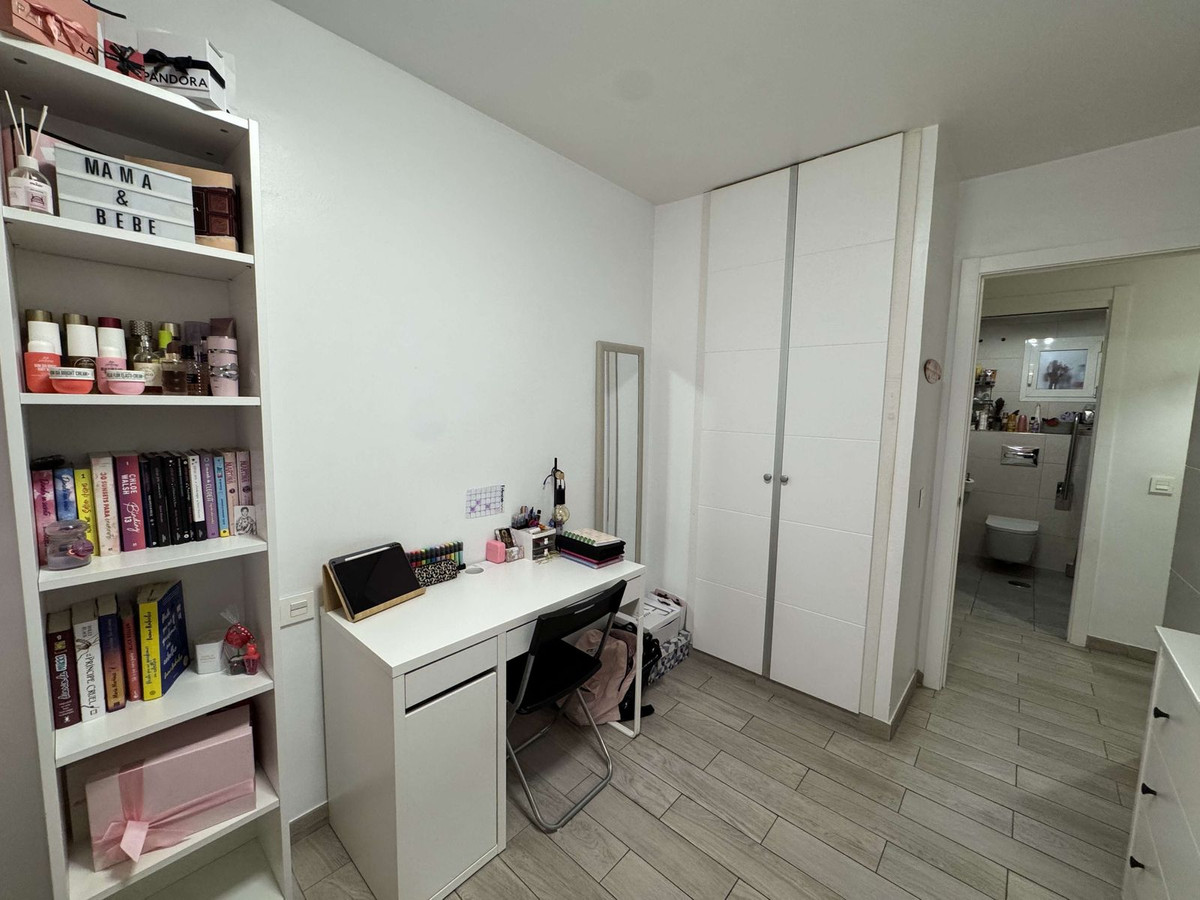 3 Bed Apartment for sale in Marbella Costa Del Sol, Málaga, Spain