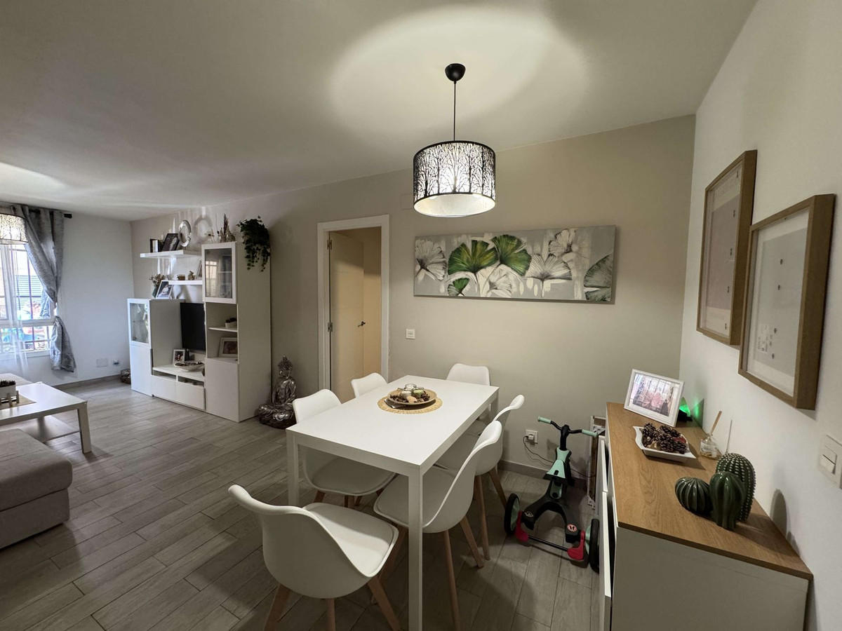 3 Bed Apartment for sale in Marbella Costa Del Sol, Málaga, Spain
