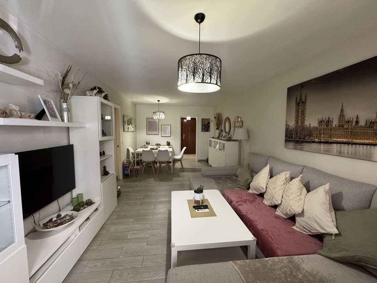 3 Bed Apartment for sale in Marbella Costa Del Sol, Málaga, Spain