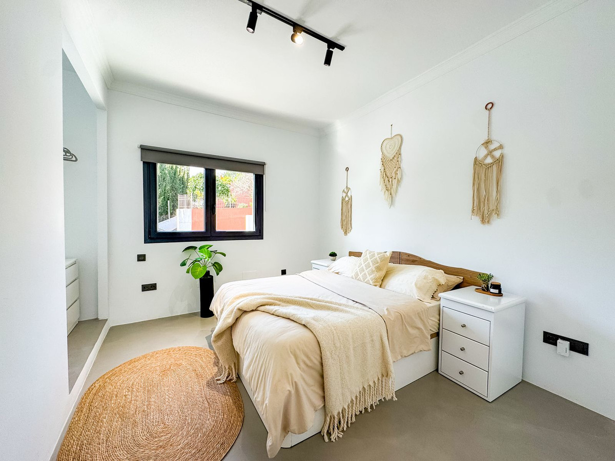 Se vende Villa - Chalet de 5 dormitorios en Costa Del Sol, Málaga, España