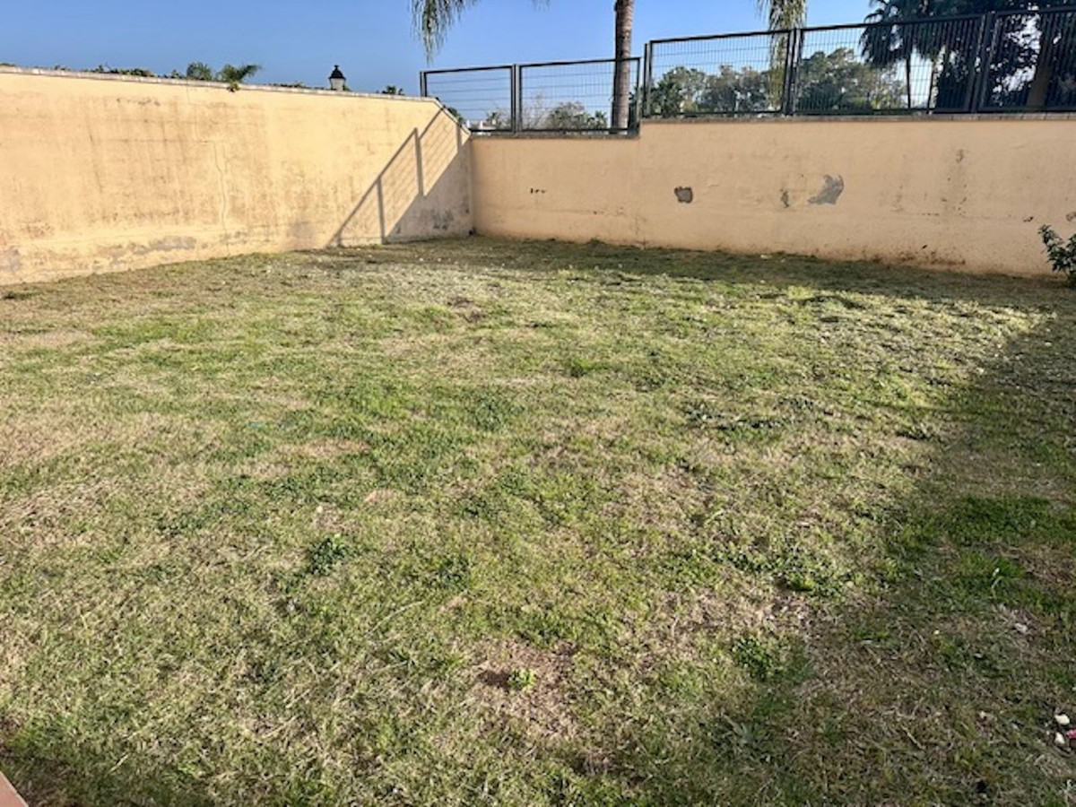 Se vende Apartamento Planta Baja de 3 dormitorios en Costa Del Sol, Málaga, España