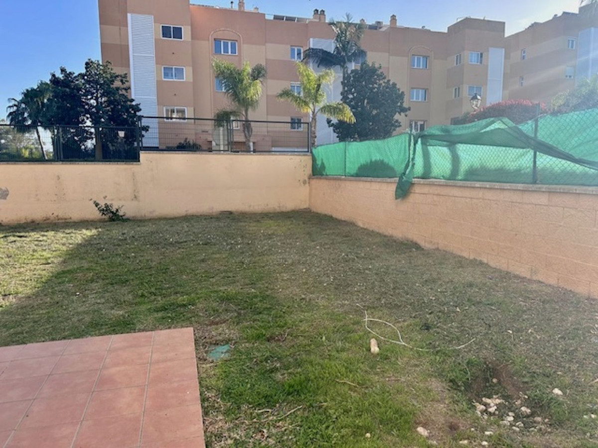 Se vende Apartamento Planta Baja de 3 dormitorios en Costa Del Sol, Málaga, España