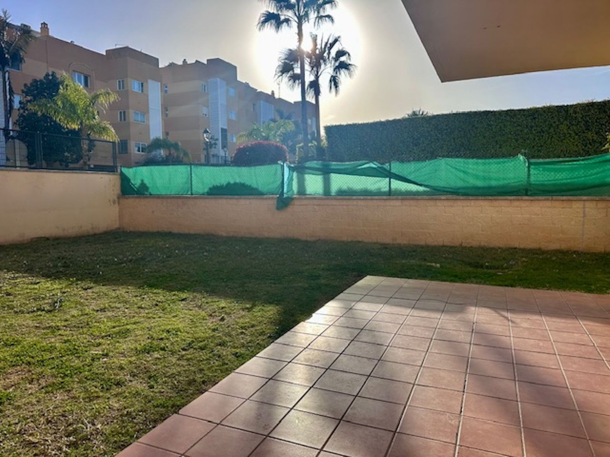 Se vende Apartamento Planta Baja de 3 dormitorios en Costa Del Sol, Málaga, España