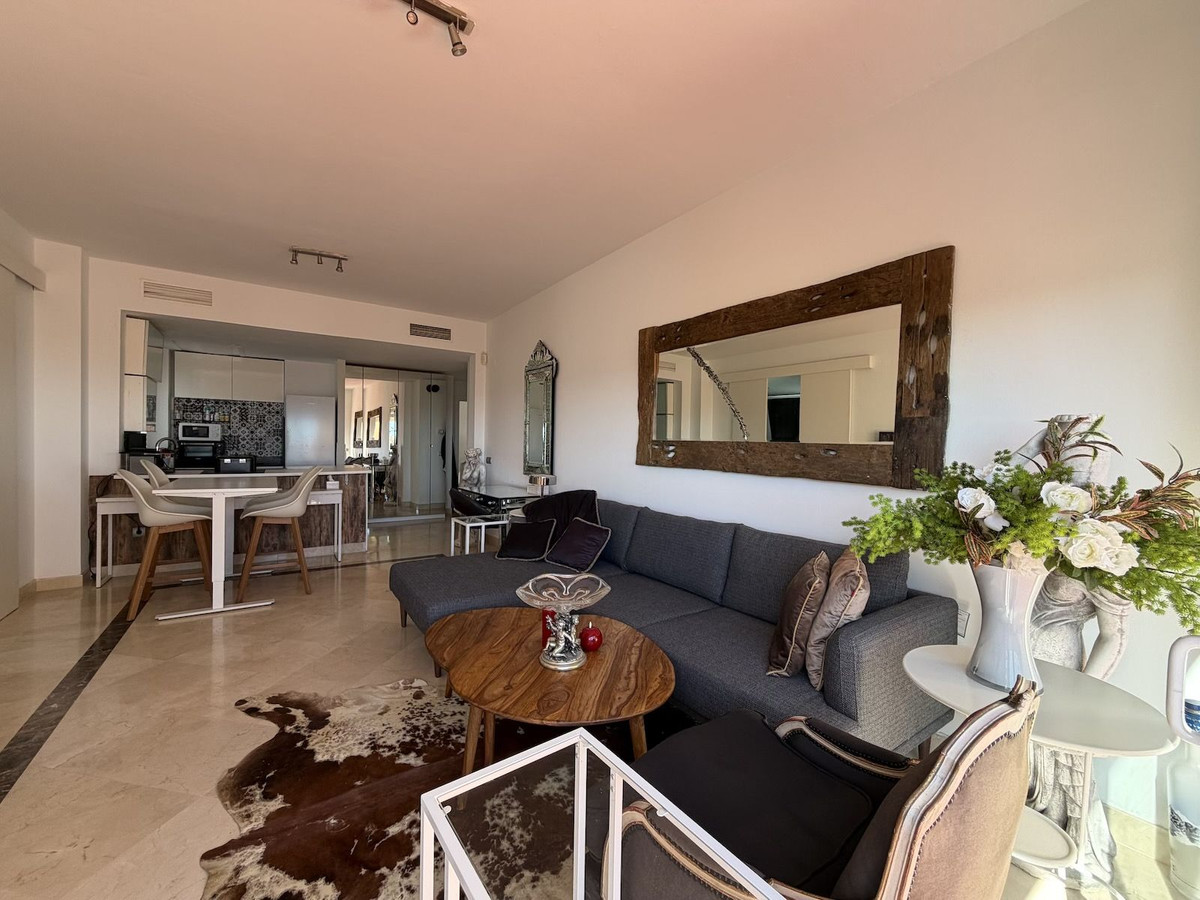 2 Bed Apartment for sale in Bel Air Costa Del Sol, Málaga, Spain
