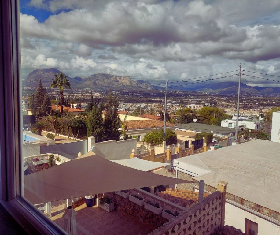Se vende Bungalow de 2 dormitorios en Costa Blanca, Alicante, España