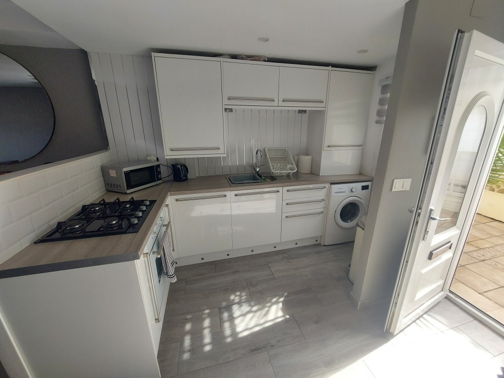 Se vende Bungalow de 2 dormitorios en Costa Blanca, Alicante, España